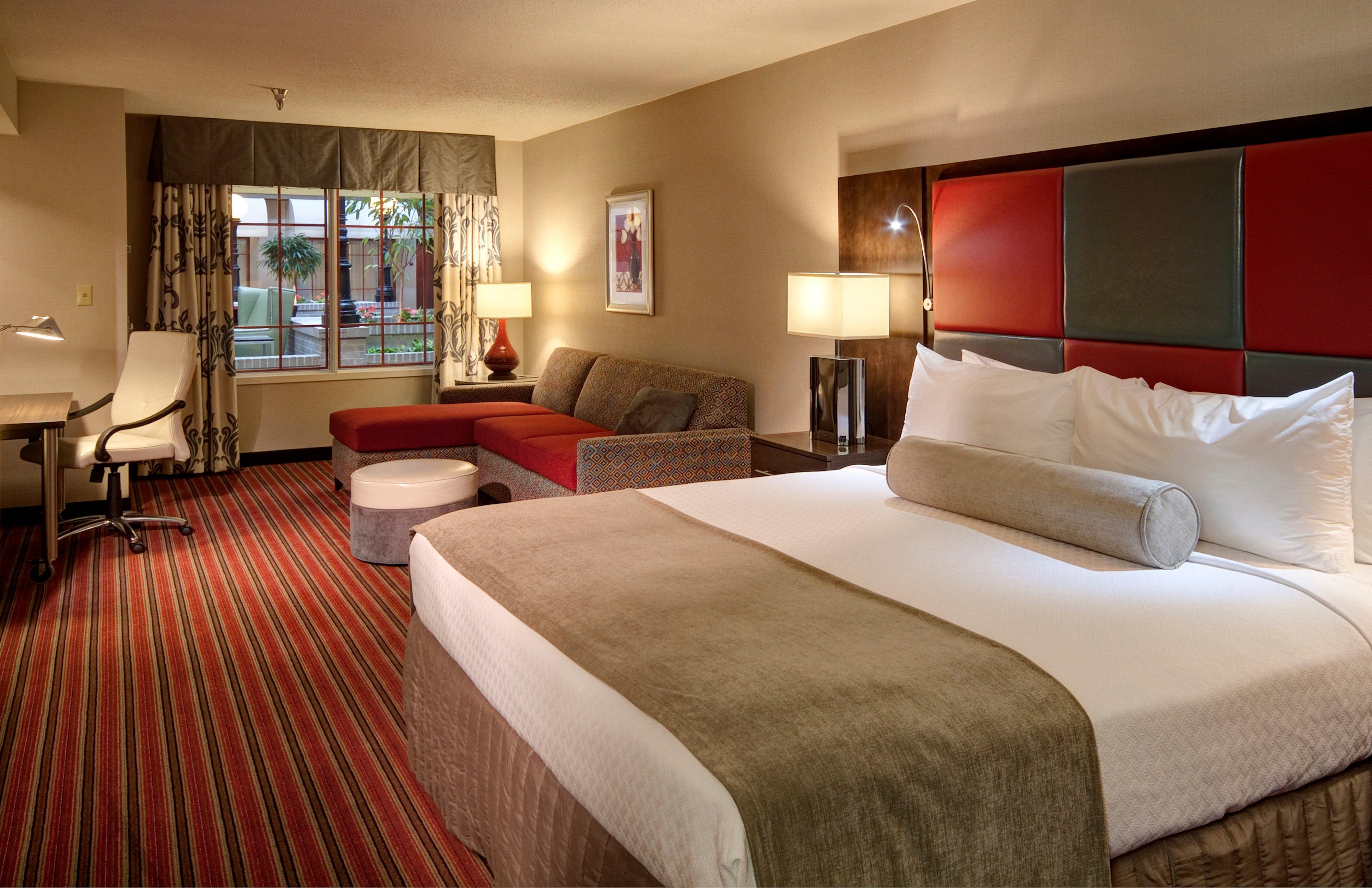 Отель Crowne Plaza Indianapolis-Dwtn-Union Stn By Ihg Экстерьер фото