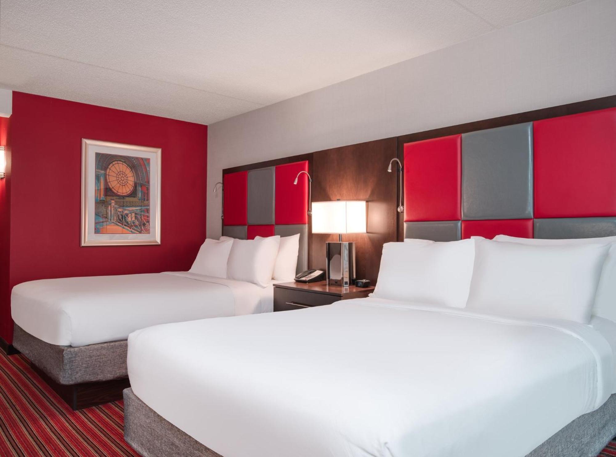 Отель Crowne Plaza Indianapolis-Dwtn-Union Stn By Ihg Экстерьер фото