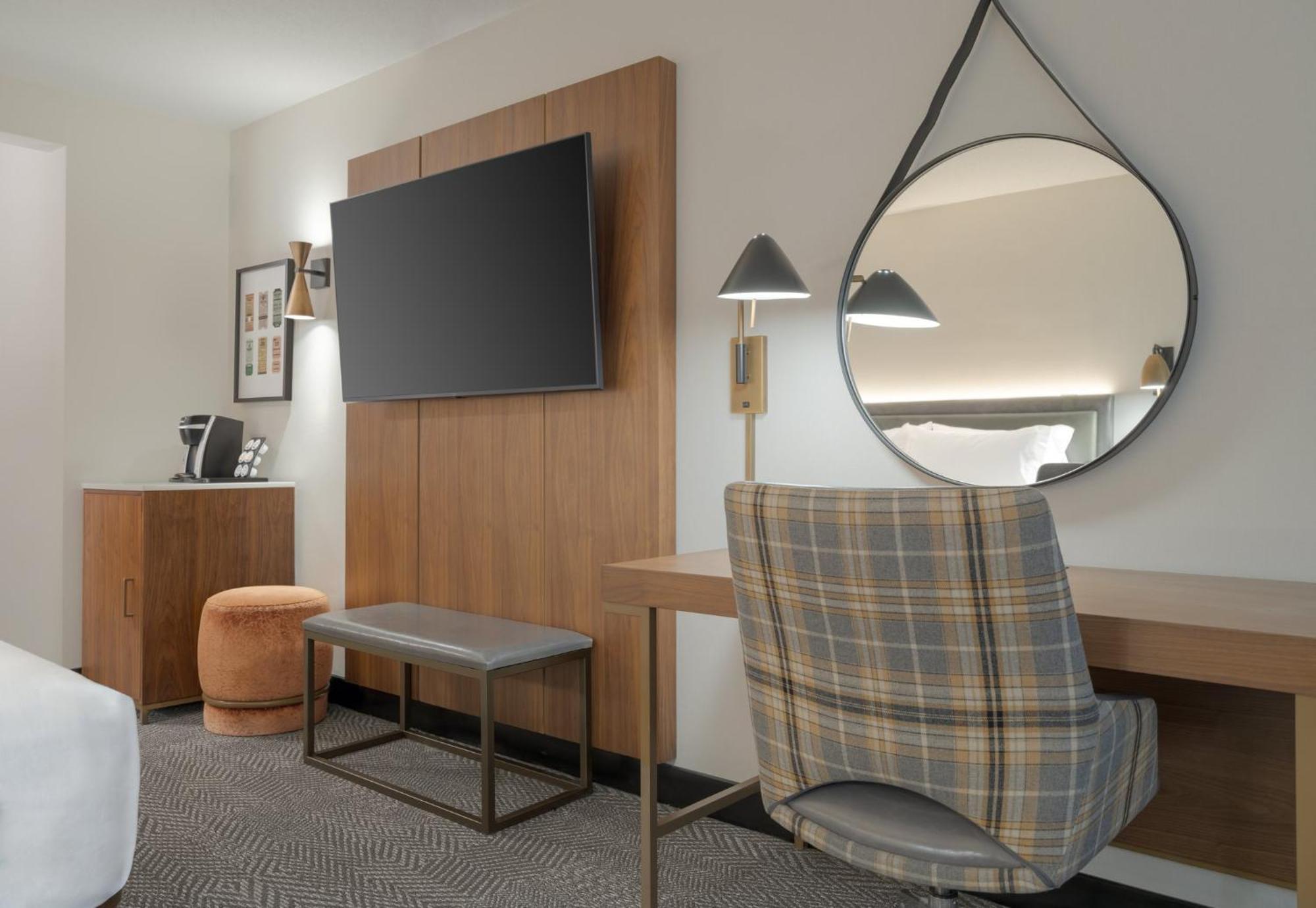 Отель Crowne Plaza Indianapolis-Dwtn-Union Stn By Ihg Экстерьер фото