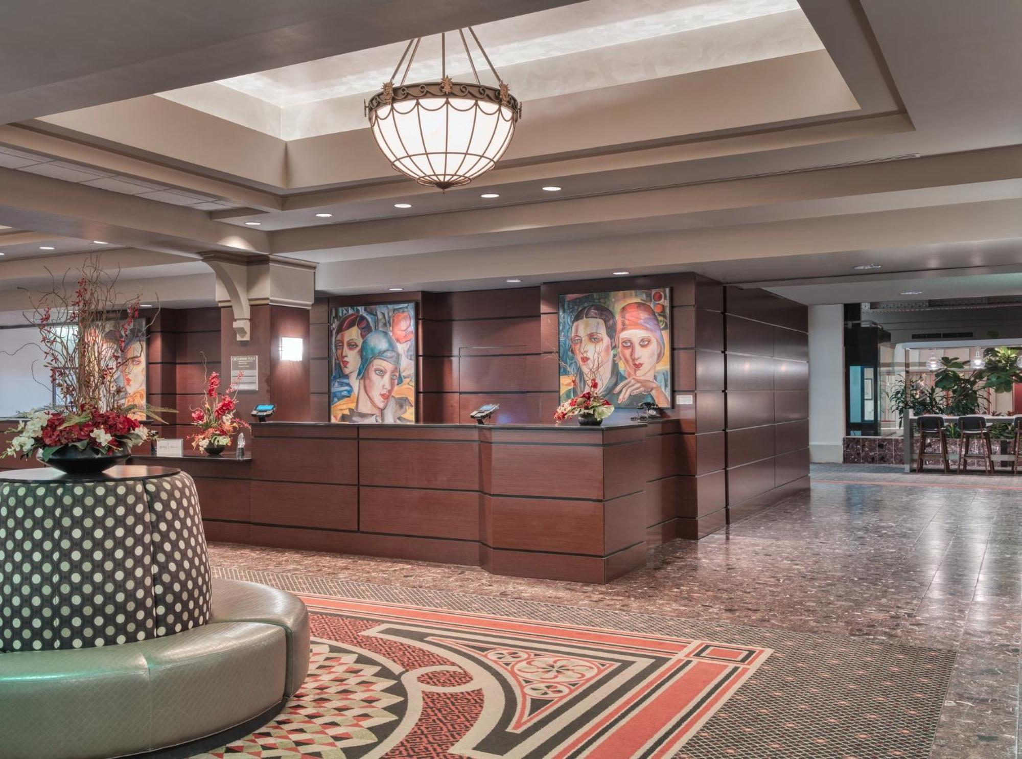 Отель Crowne Plaza Indianapolis-Dwtn-Union Stn By Ihg Экстерьер фото