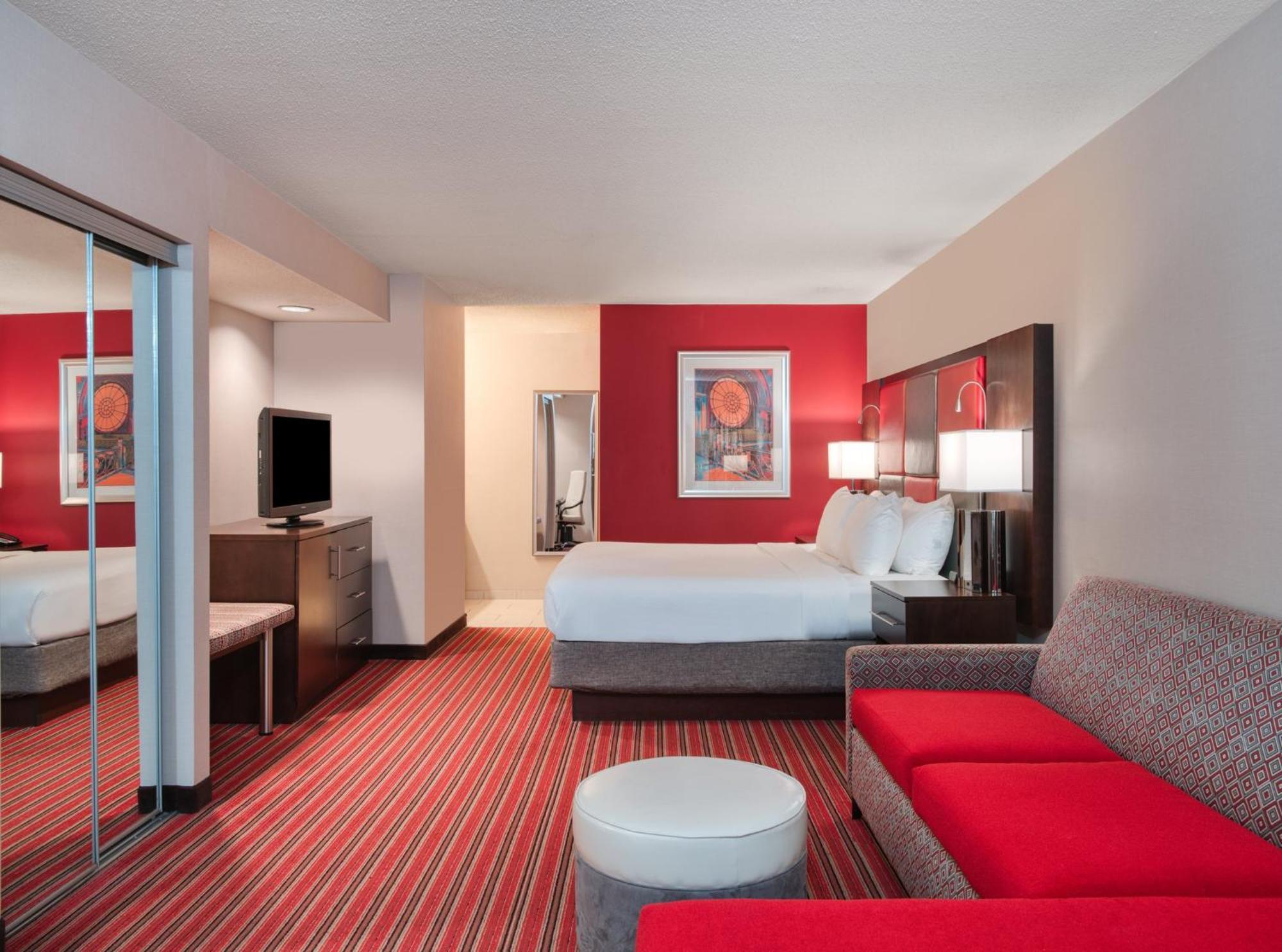 Отель Crowne Plaza Indianapolis-Dwtn-Union Stn By Ihg Экстерьер фото
